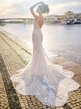 Sottero and Midgley Franklynn 23SS692 $1 Ivory over Blush (gown with Ivory Illusion) thumbnail