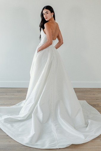 Willowby Lalima 52354 $1 Ivory thumbnail