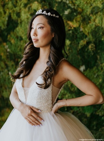 Sara Gabriel Stephanie Tiara $1 Pale Ivory thumbnail