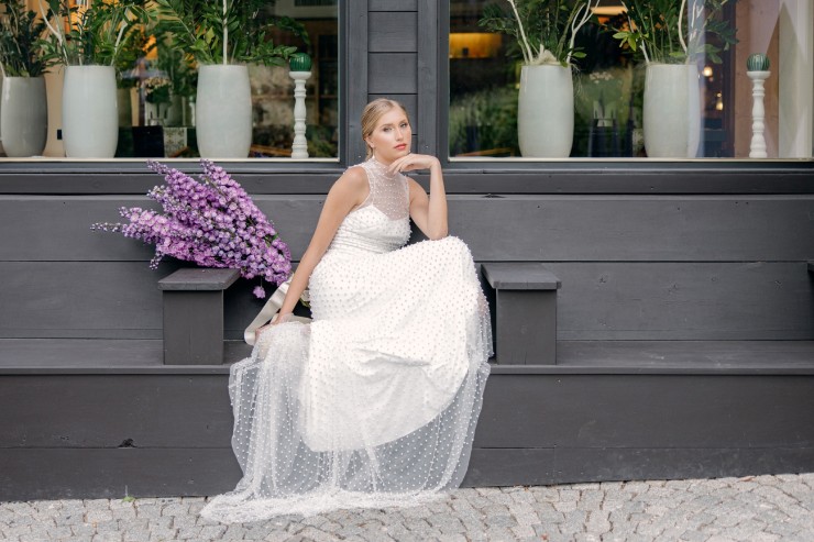 Willowby Sloane 50606 #6 default Ivory picture