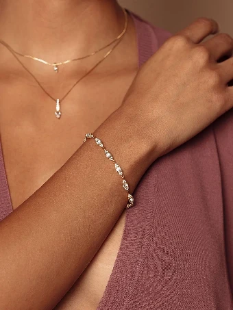 Olive & Piper Mini Chloe Bracelet $2 Gold thumbnail