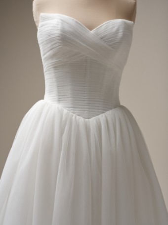 Maggie Sottero Evan 25MC317B01 #7 Ivory (gown with Natural Illusion) thumbnail