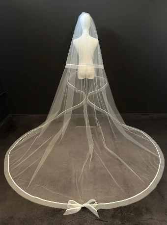 Sara Gabriel Reign Veil $2 Diamond White thumbnail