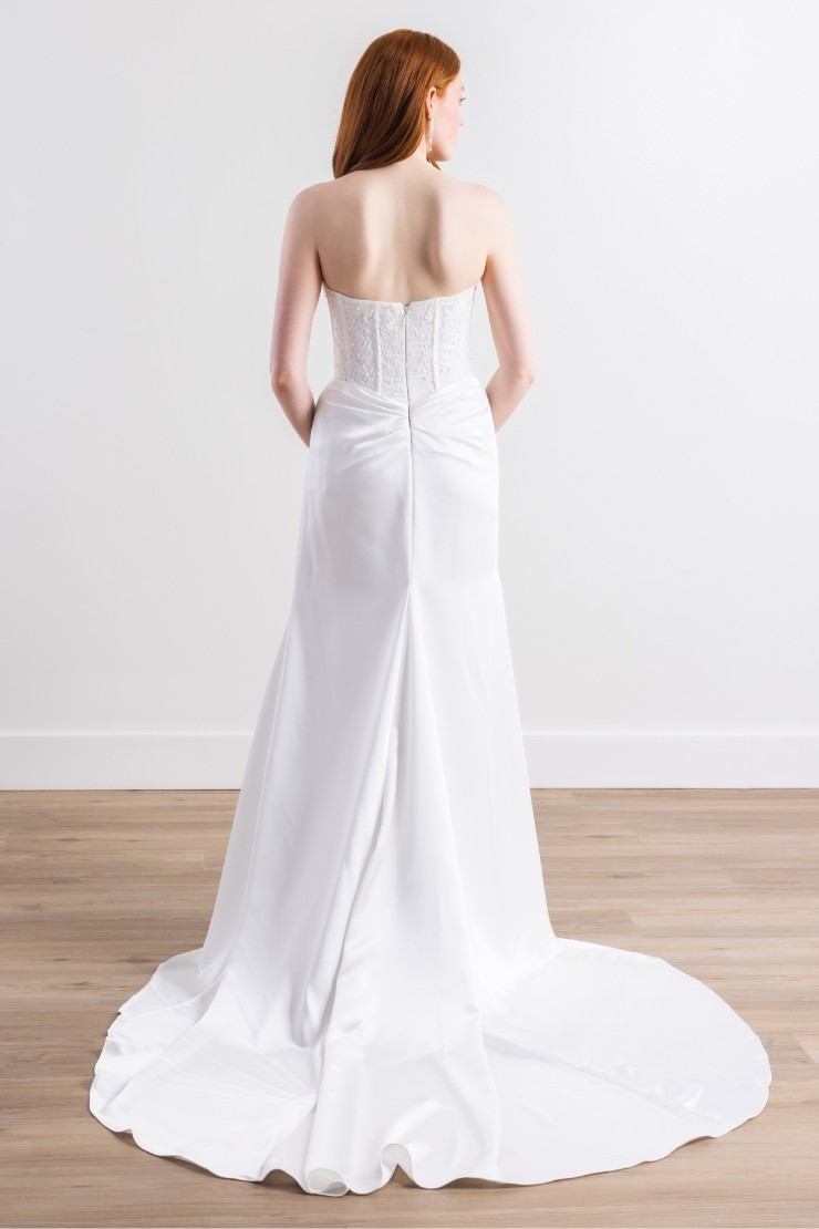 Willowby Rowan Lined 54406M #1 Ivory picture