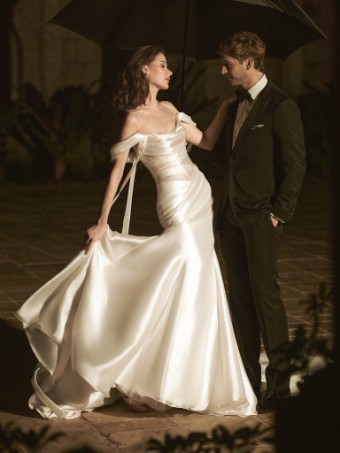 Sottero and Midgley Lagos 25SS901A01 $2 Diamond White (gown with Light Nude Illusion) thumbnail