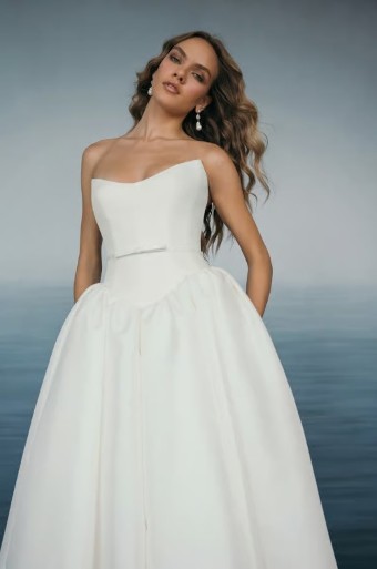 Jenny Yoo Danielle 12526B $5 Ivory thumbnail