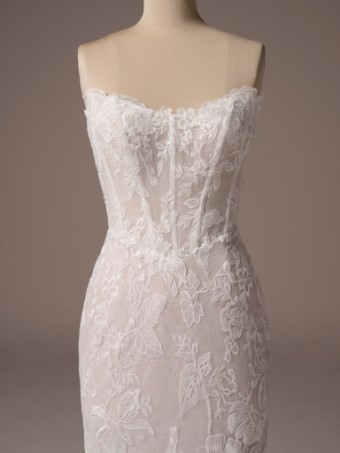Maggie Sottero Meredith 25MB870A02 #13 All Ivory (gown with Ivory Illusion) thumbnail
