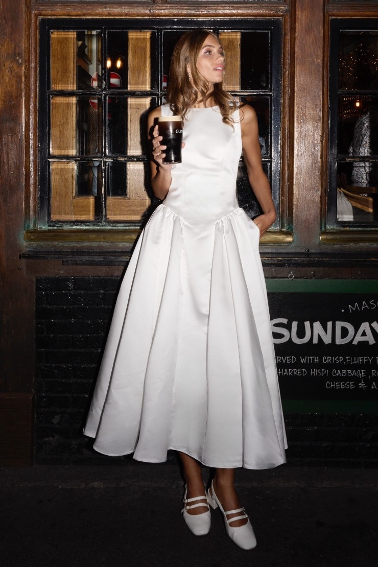 By Watters Annie #0 default Ivory picture