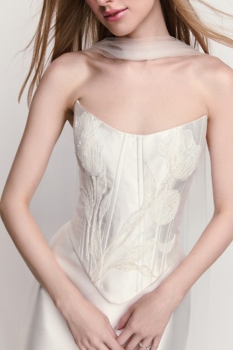 By Watters Elaine #4 Ivory thumbnail