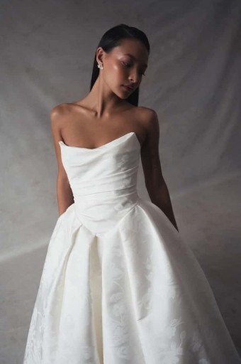 Jenny Yoo Tristan Print 12674B $2 default Ivory thumbnail