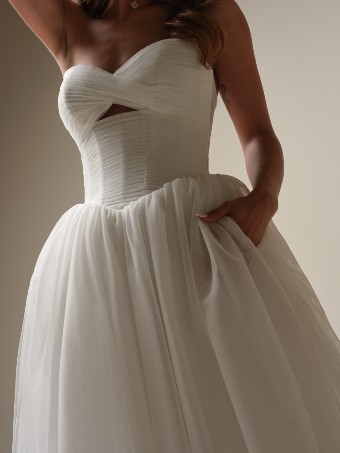 Maggie Sottero Evan 25MC317B01 $4 Ivory (gown with Natural Illusion) thumbnail