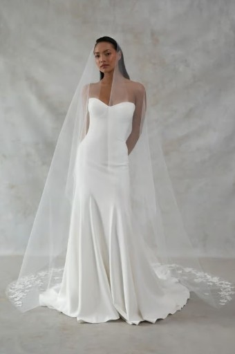 Jenny Yoo Phoebe Veil V12663 $1 Ivory thumbnail