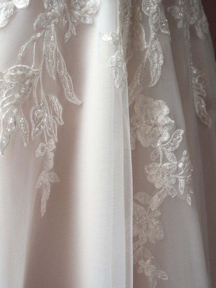 Rebecca Ingram Bernadine F6RK097A01 #17 default Ivory/Blush picture
