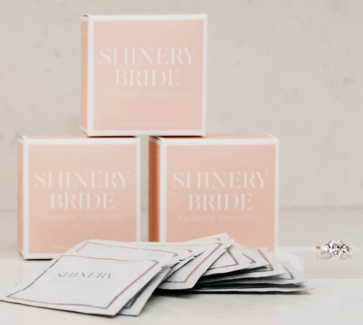 Shinery #Radiance Towelettes Luxury Jewelry Wipes - Shinery Image